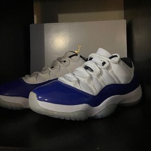 WMNS AIR JORDAN 11 RETRO LOW “CONCORD SKETCH”